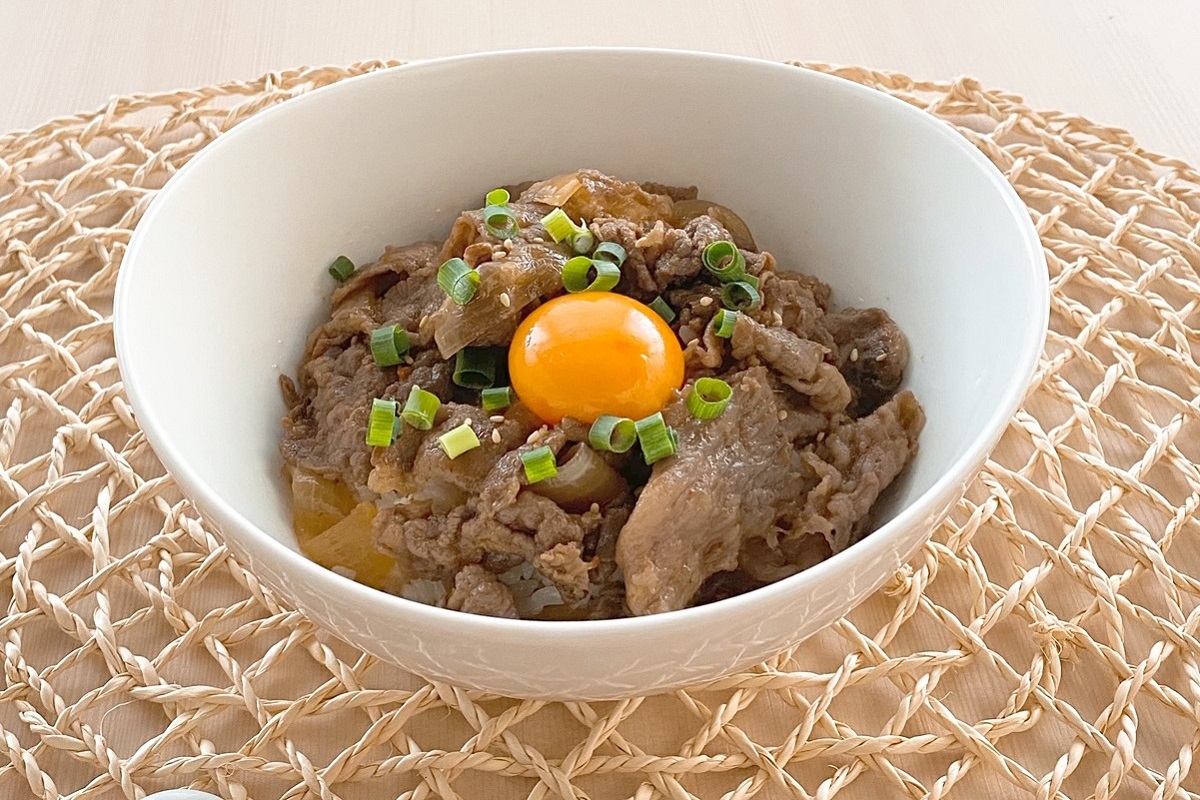 【送料無料】牛丼 130g×8個